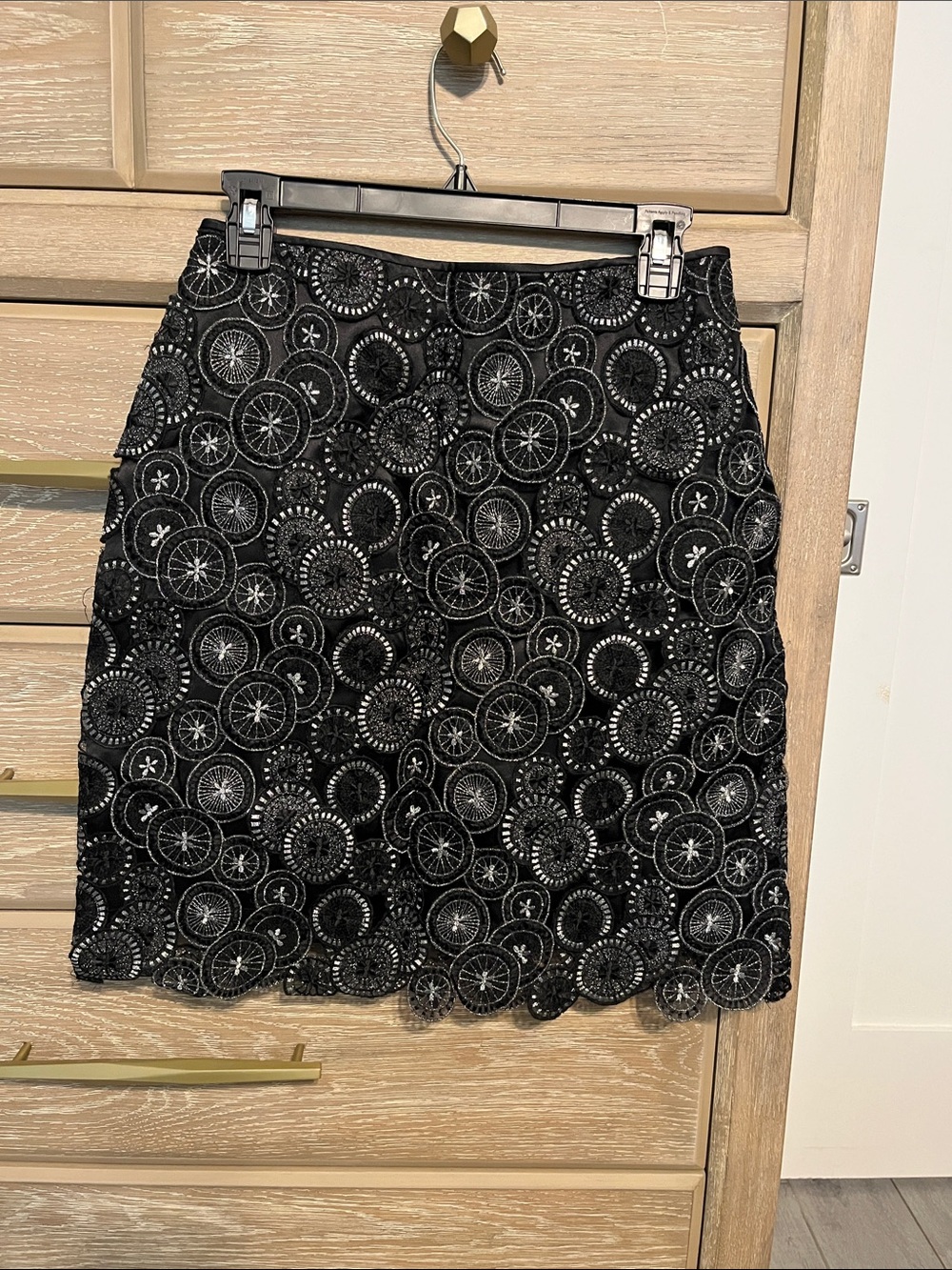 Due Per Due Black Embroidered Circle-Detail Mini Skirt Size 6P